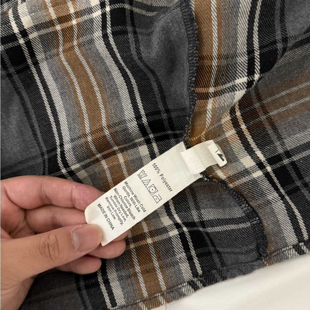 SHEIN Oversized Plaid Flannel Shirt - Picture 5 of 10
